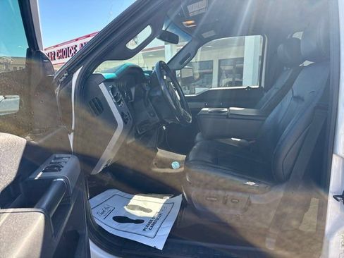 Used 2016 Ford F250 Lariat w/ Lariat Interior Package image 13