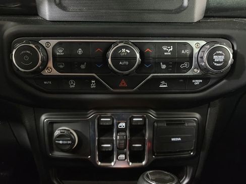 Used 2021 Jeep Wrangler Unlimited Sport image 21