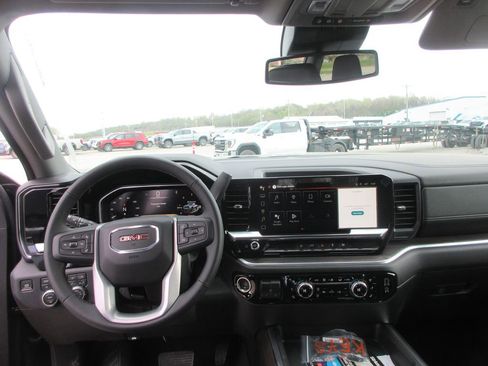 New 2026 GMC Sierra 2500 SLT image 16