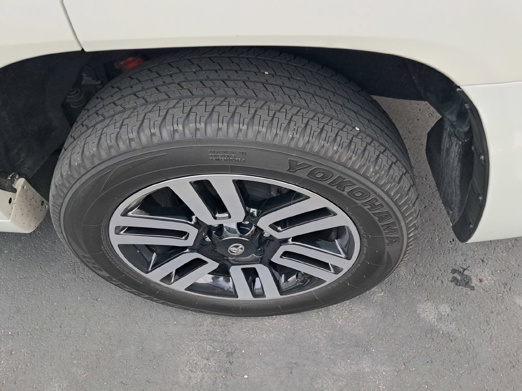 Used 2023 Toyota 4Runner Limited AWD/4WD image 9