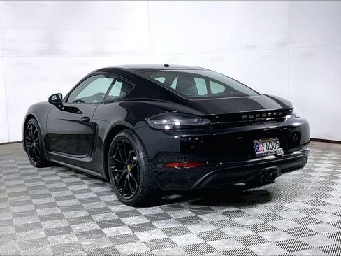 Used 2025 Porsche 718 Cayman image 3