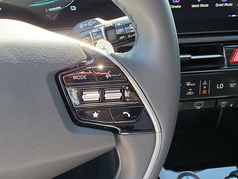 New 2026 Kia Niro EX FWD image 30