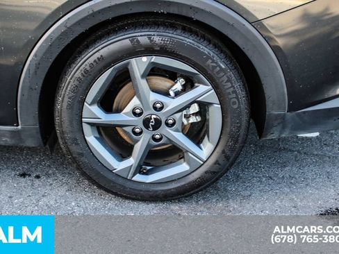 Used 2025 Kia K4 FWD image 16