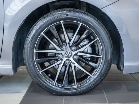 Used 2024 Toyota Camry SE w/ Cold Weather Package FWD image 14