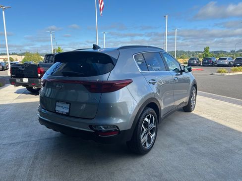 Used 2022 Kia Sportage EX AWD/4WD image 5