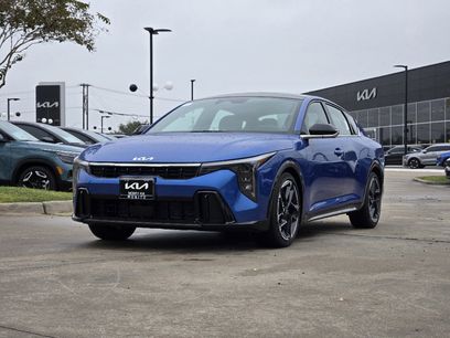 New 2025 Kia K4 GT-Line w/ GT-Line Sunroof Package
