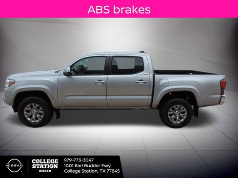 Used 2018 Toyota Tacoma SR5 image 7