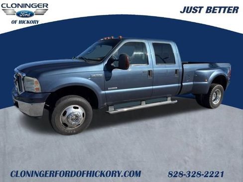 Used 2006 Ford F350 Lariat image 1