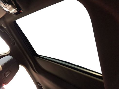 Used 2025 BMW 530i xDrive image 15