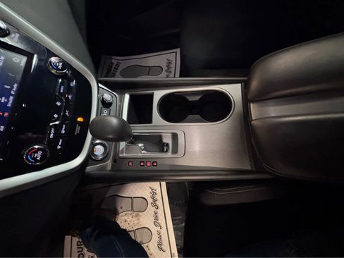 Used 2020 Nissan Murano S image 21