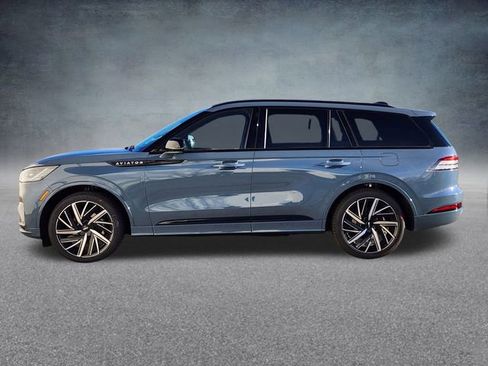 New 2026 Lincoln Aviator Black Label w/ Jet Appearance Package image 4