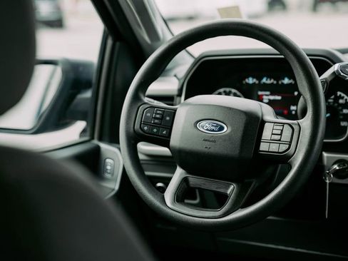 Used 2023 Ford F150 XLT w/ Trailer Tow Package image 13