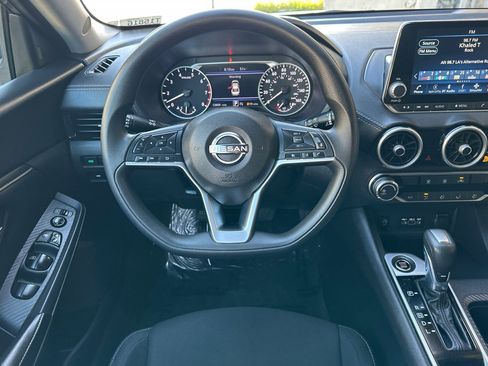 Used 2024 Nissan Sentra SV image 17