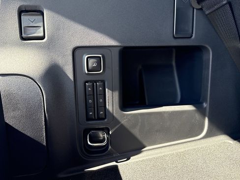 New 2025 Ford Expedition Platinum w/ Driver's Package image 26