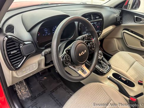 Used 2022 Kia Soul S image 11
