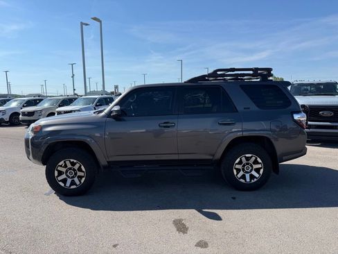 Used 2014 Toyota 4Runner SR5 RWD image 20