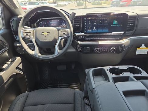New 2026 Chevrolet Silverado 1500 LT w/ Z71 Off-Road Package AWD/4WD image 8