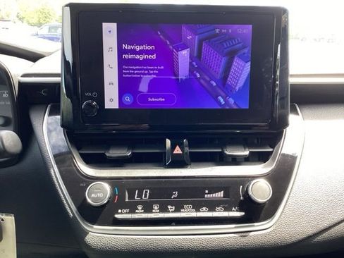 Used 2024 Toyota Corolla LE FWD image 14