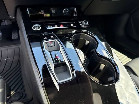 Used 2025 Audi A5 2.0T Premium Plus w/ Premium Plus AWD/4WD image 11