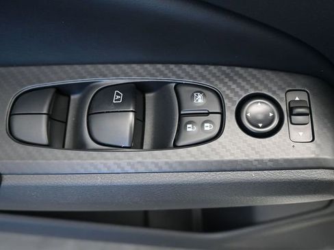 Used 2025 Nissan Altima 2.5 S image 19