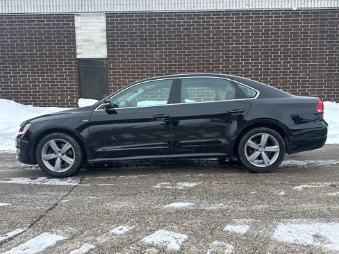 Used 2015 Volkswagen Passat 1.8T Limited Edition image 26