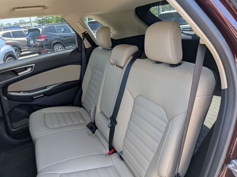 Used 2024 Ford Edge SEL w/ Convenience Package AWD/4WD image 13