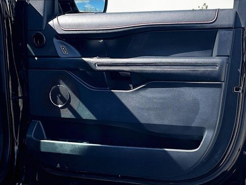 Certified 2022 Ford Expedition Max Limited image 24