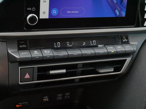 Certified 2025 Toyota Camry LE image 23