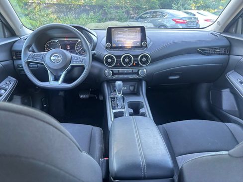 Used 2025 Nissan Sentra SV FWD image 27