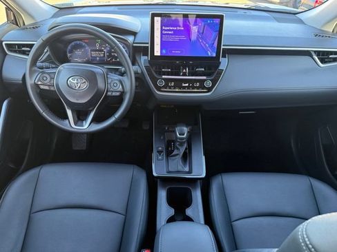 Used 2026 Toyota Corolla Cross XLE w/ Convenience Package FWD image 26