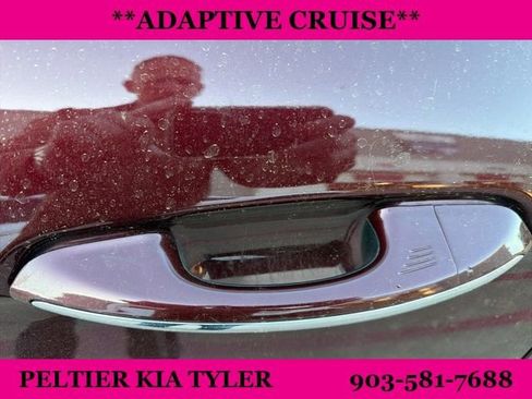 Used 2020 Ford Edge Titanium w/ Equipment Group 301A image 8