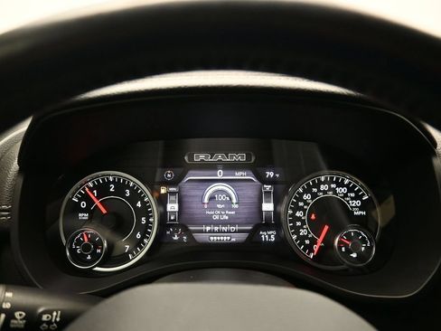 Used 2022 RAM 1500 Laramie AWD/4WD image 18