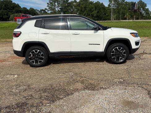 Used 2020 Jeep Compass Trailhawk AWD/4WD image 6