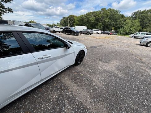 Used 2026 Hyundai Elantra Sport FWD image 10