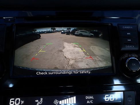 Used 2019 Nissan Rogue Sport SV FWD image 29