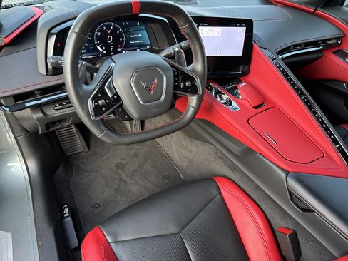 Used 2024 Chevrolet Corvette Stingray Preferred Conv w/ Stealth Interior Trim Package image 29