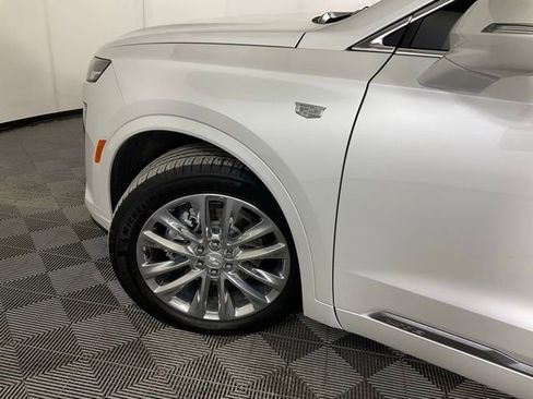 Certified 2023 Cadillac XT6 Premium Luxury image 33