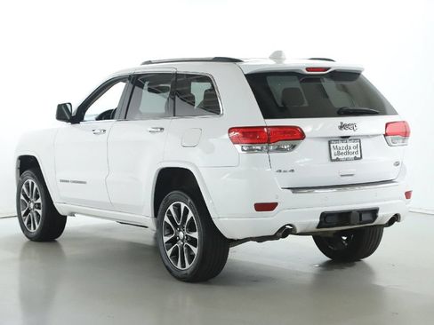 Used 2017 Jeep Grand Cherokee Overland AWD/4WD image 41
