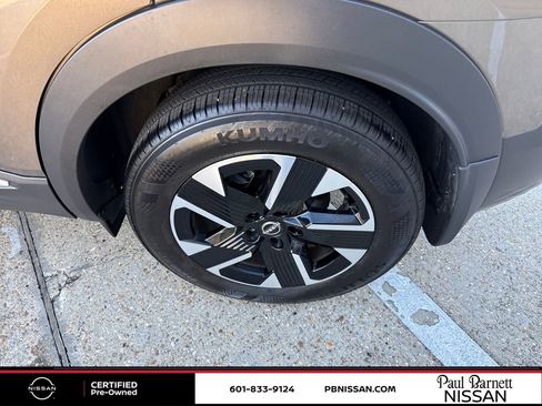 Certified 2025 Nissan Kicks SV image 32