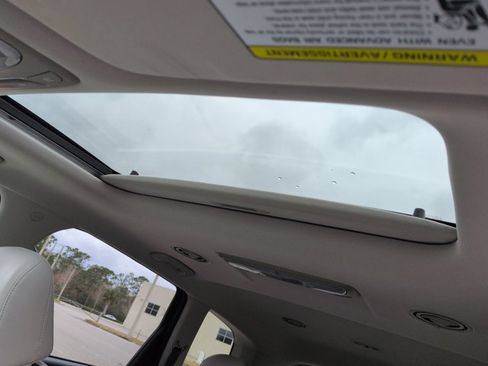 Used 2025 Kia Telluride S image 22