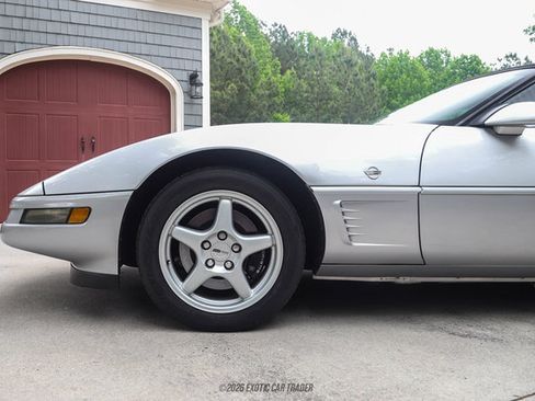Used 1996 Chevrolet Corvette Convertible RWD image 70