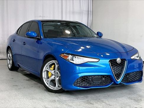 Used 2019 Alfa Romeo Giulia Ti Sport w/ Quick Order Package 22S Sport AWD/4WD image 1