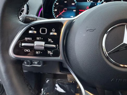 Used 2023 Mercedes-Benz EQB 300 4MATIC w/ Exclusive Package image 33