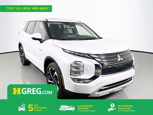 Used 2024 Mitsubishi Outlander SEL image 1