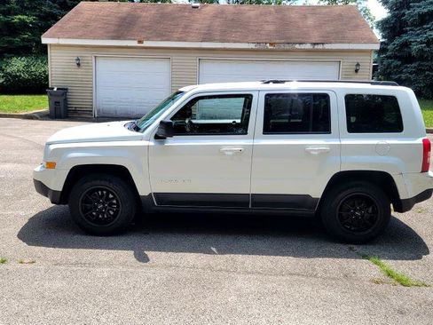Used 2015 Jeep Patriot Sport w/ Power Value Group image 6