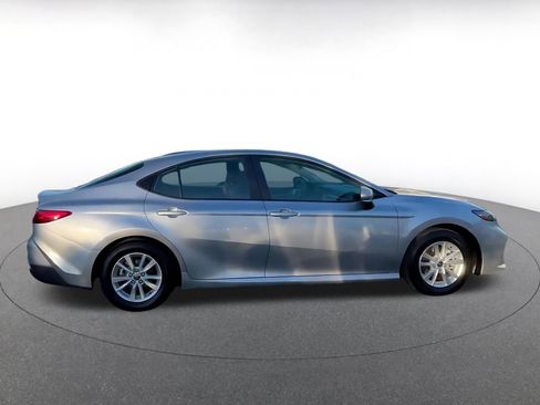 Used 2025 Toyota Camry LE image 16