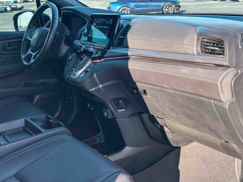 Certified 2024 Honda Odyssey Sport image 23