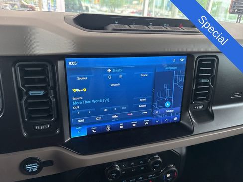 Used 2021 Ford Bronco Wildtrak AWD/4WD image 12