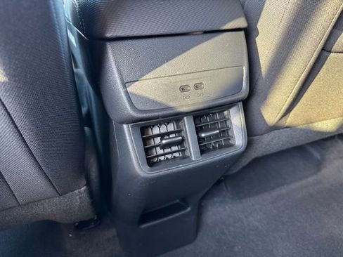 New 2026 Chevrolet Equinox LT AWD/4WD image 7