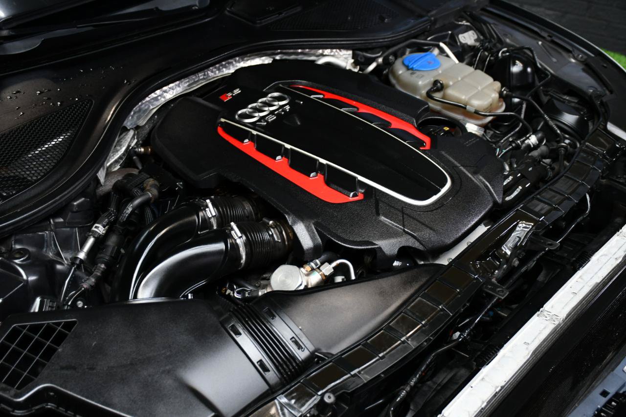 Used 2014 Audi RS 7 Prestige AWD/4WD image 11